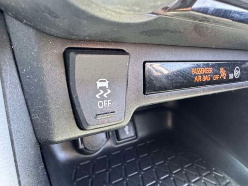 Certified 2021 Toyota RAV4 XLE w/ Convenience Package AWD/4WD image 30