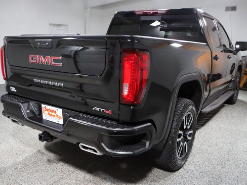 Used 2023 GMC Sierra 1500 AT4 w/ Technology Package AWD/4WD image 7