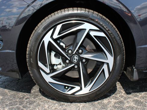 Used 2025 Hyundai Sonata SEL FWD image 49
