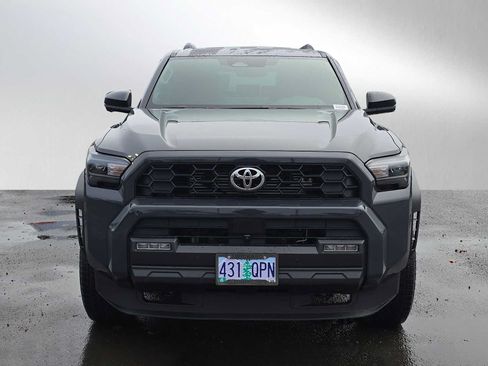 Used 2025 Toyota 4Runner TRD Off-Road Premium AWD/4WD image 9