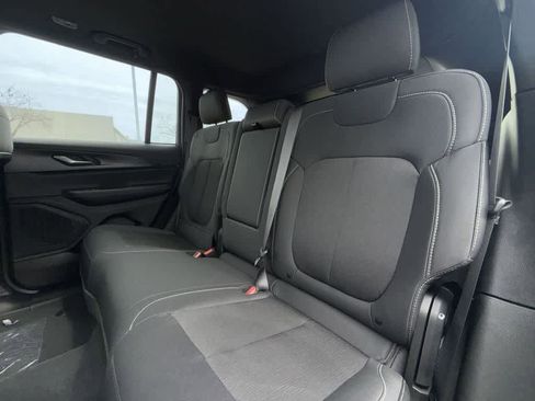 New 2026 Jeep Grand Cherokee Altitude AWD/4WD image 13