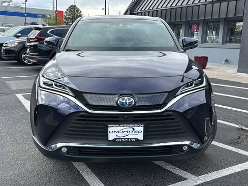 Used 2023 Toyota Venza Limited image 8