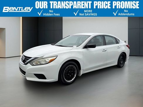Used 2016 Nissan Altima 2.5 S w/ Power Driver Seat Package FWD image 1