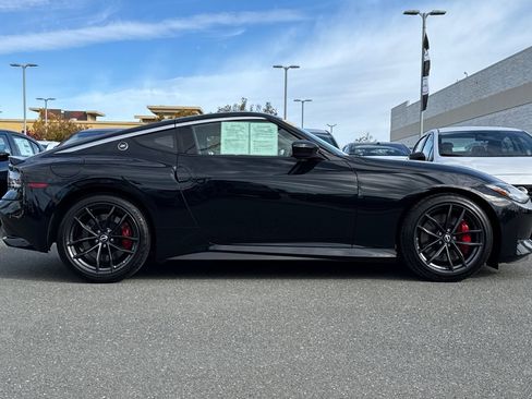 New 2024 Nissan Z Performance w/ Floor Mat Package image 3