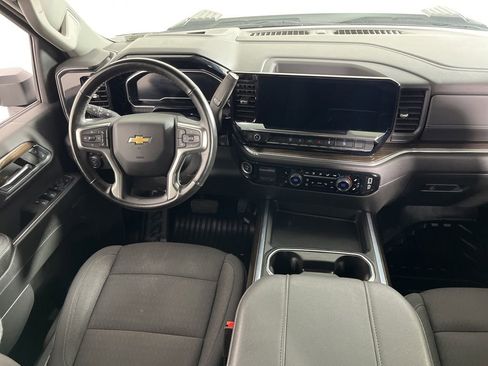 Certified 2024 Chevrolet Silverado 2500 LT w/ Convenience Package AWD/4WD image 5