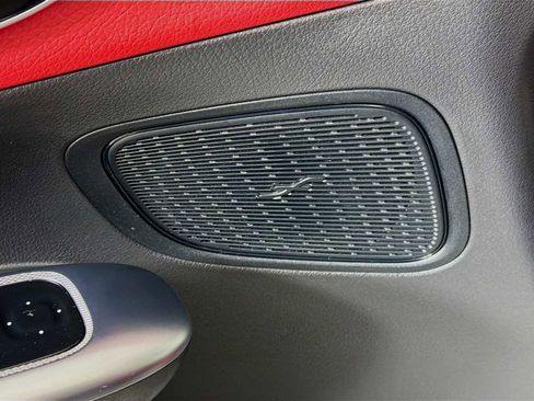 Used 2024 Mercedes-Benz GLC 300 4MATIC image 19