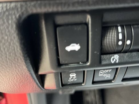 Used 2015 Subaru Legacy 2.5i Limited AWD/4WD image 26