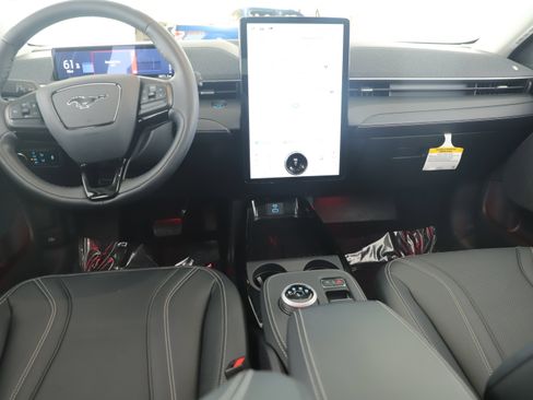 Used 2024 Ford Mustang Mach-E Premium image 18