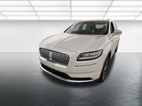 Used 2023 Lincoln Nautilus Reserve w/ Equipment Group 201A image 2