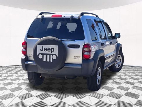Used 2006 Jeep Liberty Sport AWD/4WD image 16