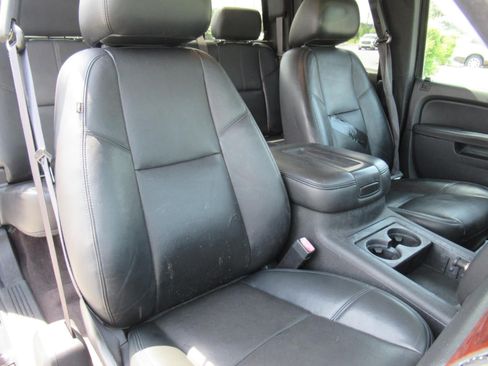Used 2012 GMC Sierra 2500 SLT w/ SLT Convenience Package AWD/4WD image 11