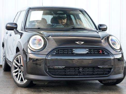 Used 2025 MINI Cooper S image 4