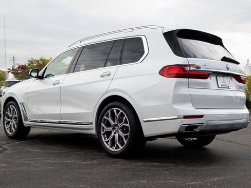 Used 2022 BMW X7 xDrive40i w/ Premium Package image 4