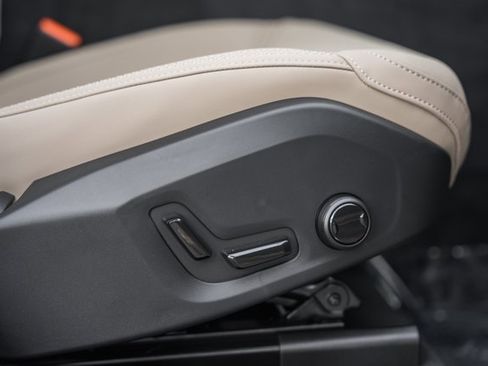 New 2026 Volvo XC60 B5 Plus w/ Protection Package Premier image 35