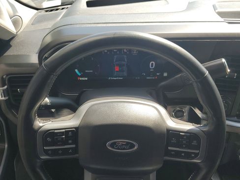 Certified 2024 Ford F250 Lariat w/ Lariat Ultimate Package image 23