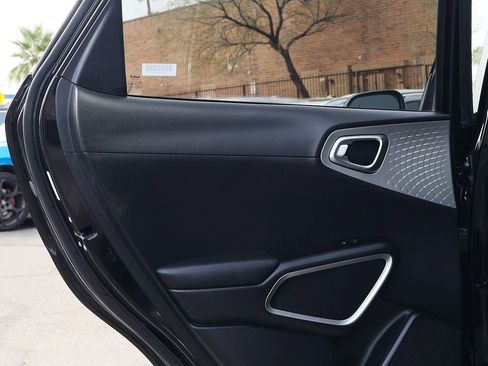 Used 2024 Kia Soul LX w/ Option Group 015 image 29