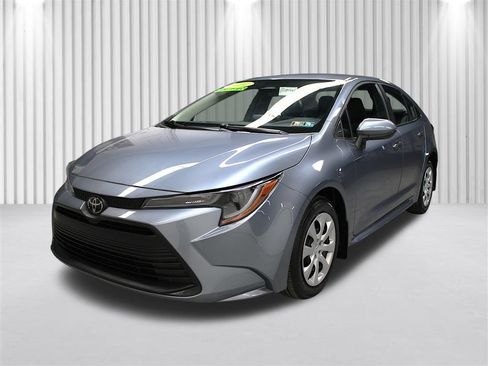Used 2024 Toyota Corolla LE FWD image 7