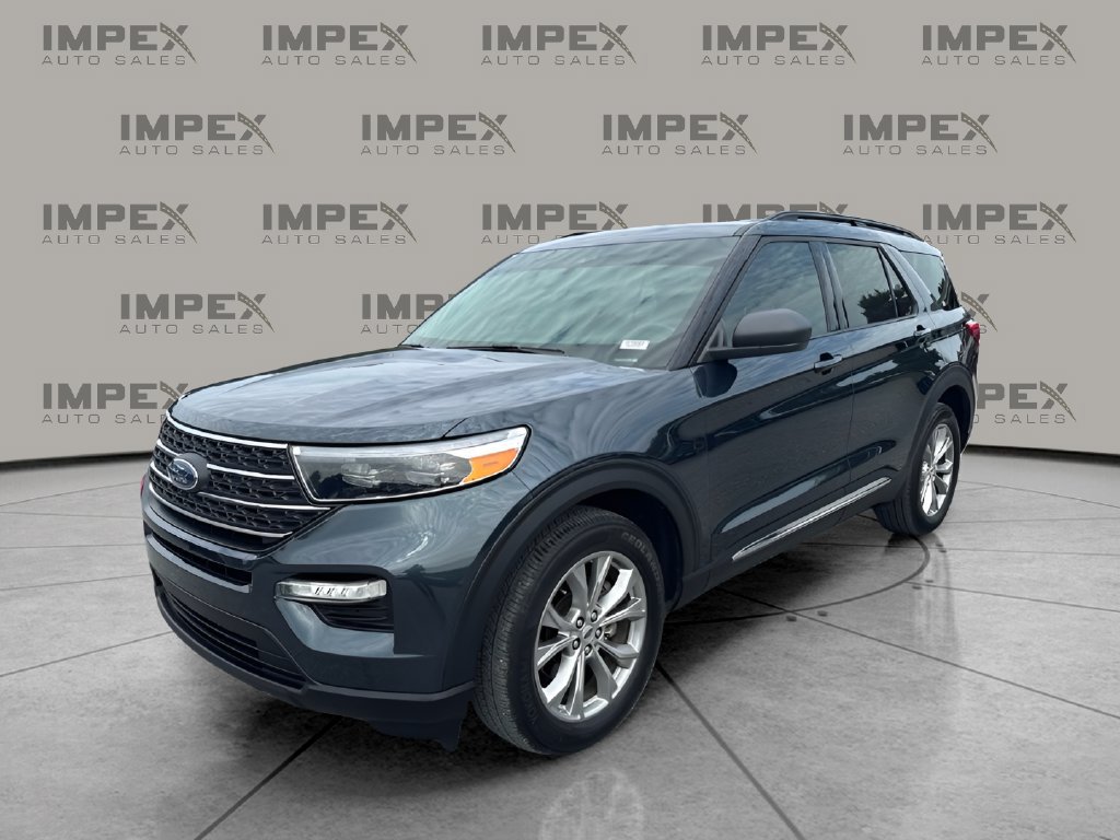 Used 2024 Ford Explorer XLT w/ Equipment Group 202A AWD/4WD image 1