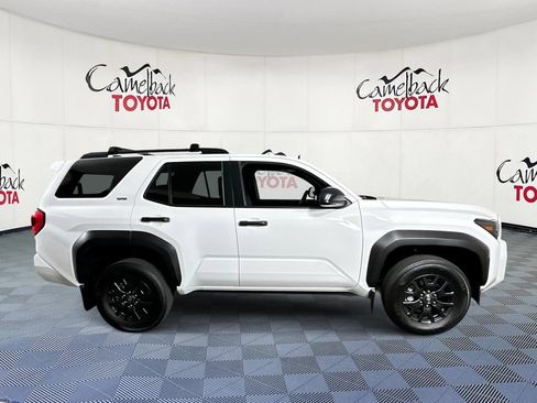 Used 2026 Toyota 4Runner SR5 AWD/4WD image 9