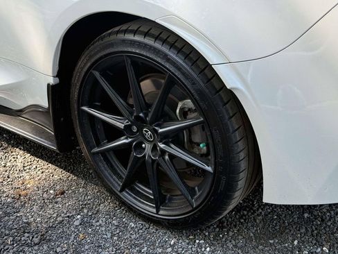 Used 2023 Toyota GR86 Premium w/ ALL Weather Mat Package (TMS) RWD image 11