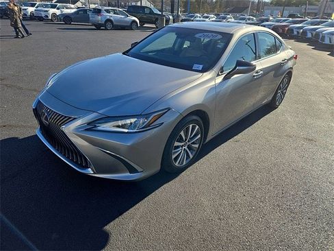 Certified 2020 Lexus ES 300h w/ Premium Package image 7
