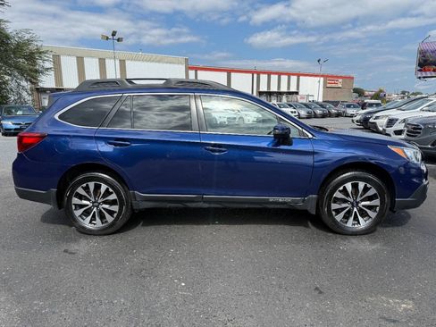 Used 2017 Subaru Outback 2.5i Limited w/ Popular Package #5 AWD/4WD image 4