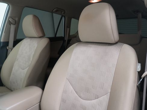 Used 2011 Toyota RAV4 2WD V6 w/ Base V6 Extra Value Pkg image 11