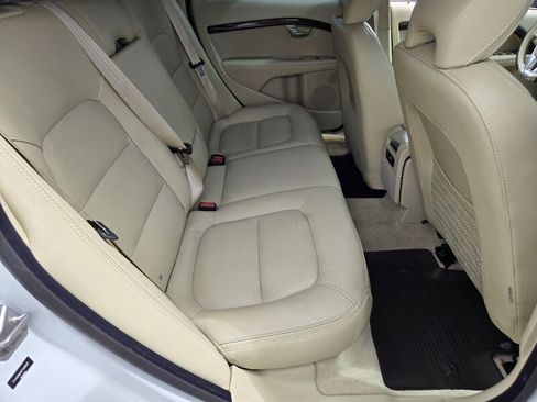 Used 2015 Volvo XC70 T5 Premier w/ Proximity Package FWD image 15