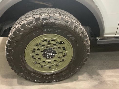 Used 2024 Ford Bronco Badlands AWD/4WD image 6