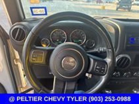 Used 2016 Jeep Wrangler Sport w/ Quick Order Package 24S AWD/4WD image 15