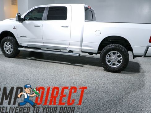 Used 2023 RAM 2500 Laramie AWD/4WD image 10