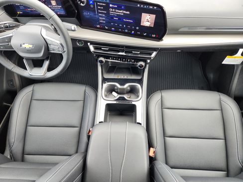 New 2026 Chevrolet Traverse LT w/ Driver Confidence Package image 12