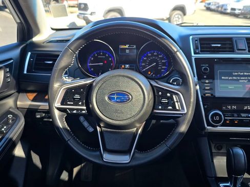 Used 2018 Subaru Outback 2.5i Limited AWD/4WD image 18