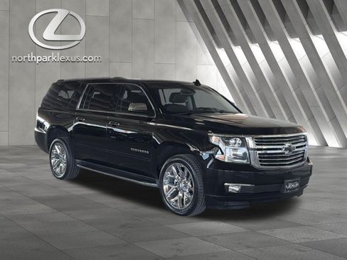 Used 2018 Chevrolet Suburban Premier AWD/4WD image 5