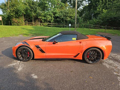 Used 2019 Chevrolet Corvette Grand Sport RWD image 7