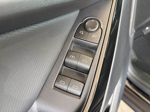 New 2026 Chevrolet Equinox LT w/ Midnight Edition image 11