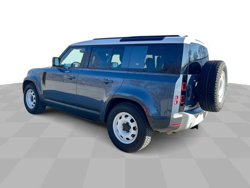 Used 2022 Land Rover Defender 110 S AWD/4WD image 7