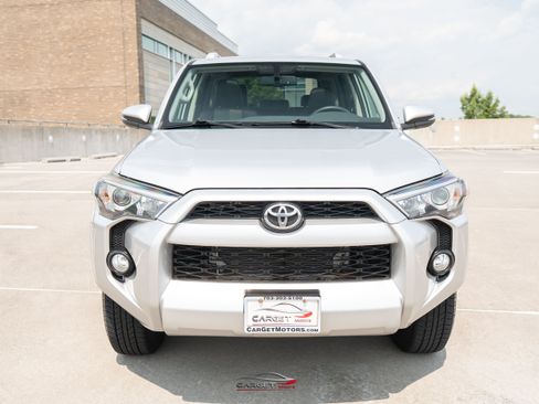 Used 2016 Toyota 4Runner SR5 Premium AWD/4WD image 2
