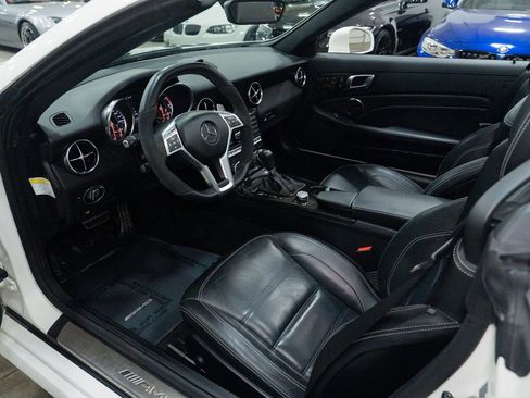 Used 2014 Mercedes-Benz SLK 55 AMG image 27