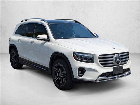 New 2026 Mercedes-Benz GLB 250 4MATIC image 7