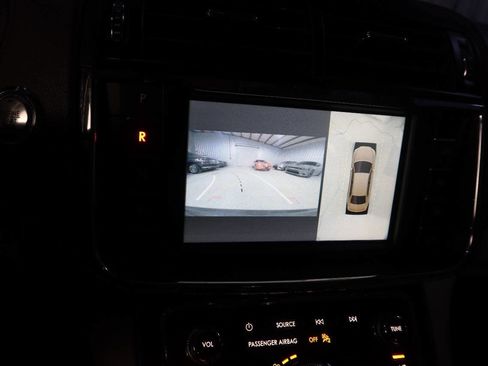 Used 2017 Lincoln Continental Select w/ Technology Package image 23