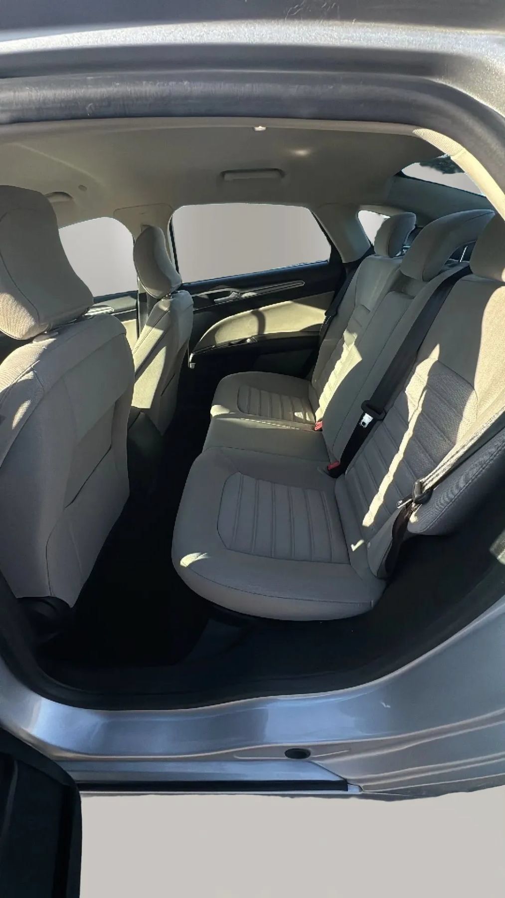Used 2018 Ford Fusion S FWD image 11