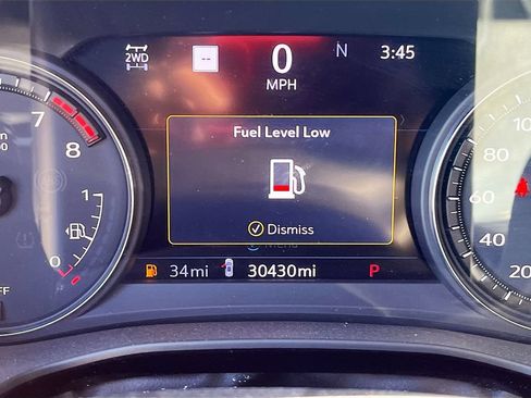 Used 2024 Cadillac XT6 Sport w/ Technology Package AWD/4WD image 12