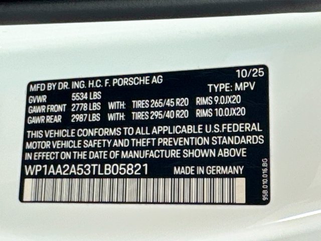 Certified 2026 Porsche Macan AWD/4WD image 27