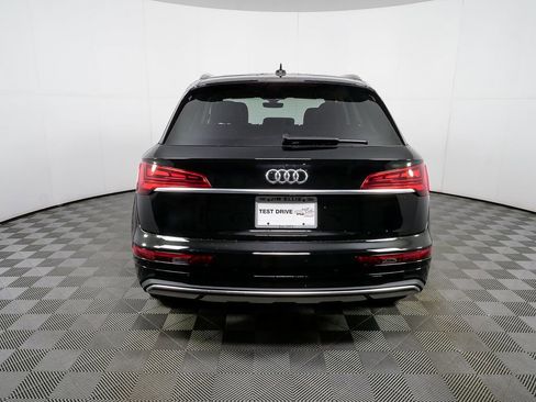 Used 2023 Audi Q5 2.0T Premium w/ Convenience Package image 28