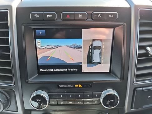 Used 2021 Ford Expedition Platinum image 42