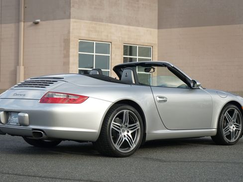 Used 2007 Porsche 911 Carrera image 8