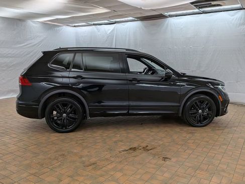 Used 2022 Volkswagen Tiguan SE R-Line AWD/4WD image 8