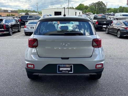 New 2026 Hyundai Venue SEL FWD image 25