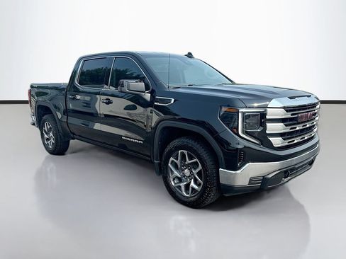 Used 2023 GMC Sierra 1500 SLE AWD/4WD image 3